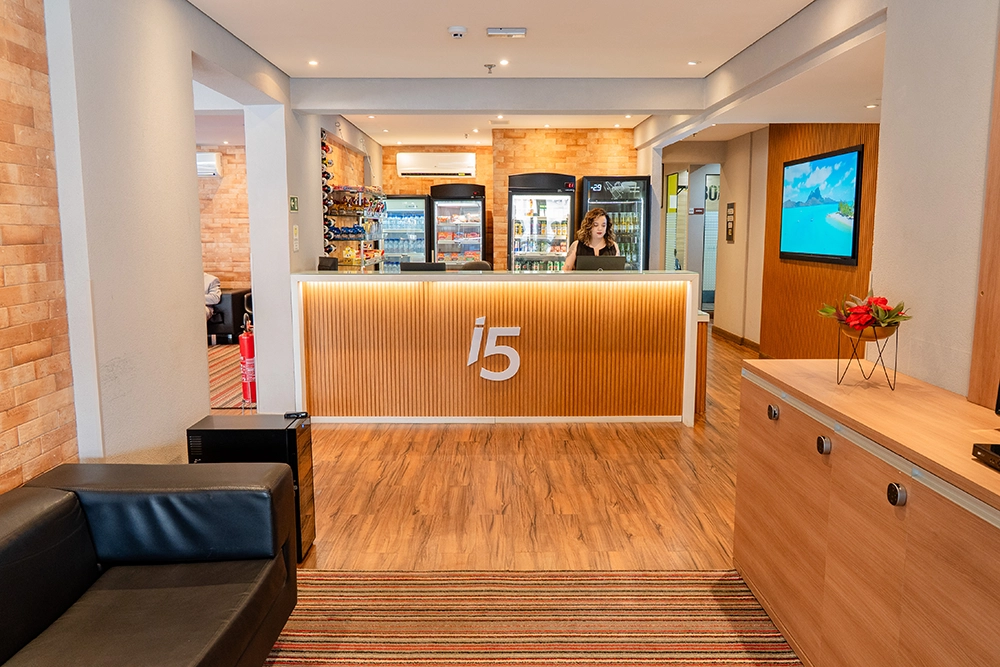 RECEPÇÃO 24H com conveniência para a sua melhor comodidade em Águas Claras.